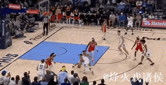 斯潘塞精准投篮命中，灰熊剩余8分钟领先快船12分